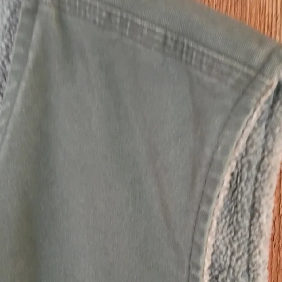 Carhartt Olive Green Work Vest - Picture 4 of 11